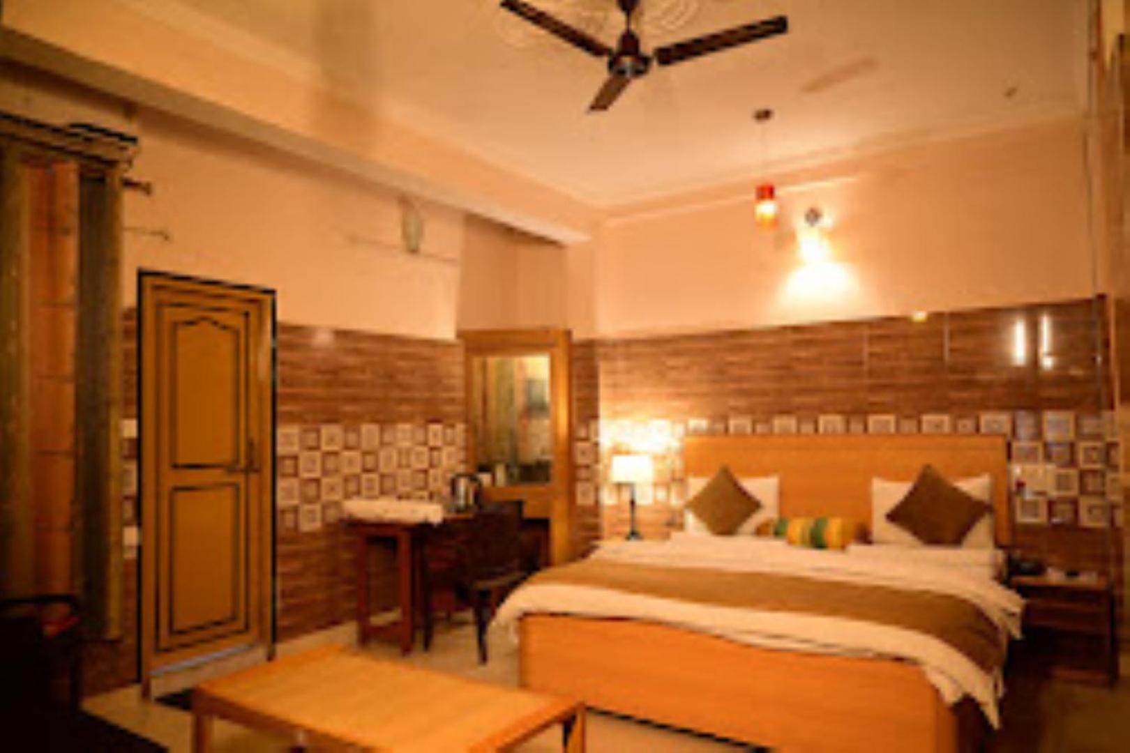 Ap Palace Hotel, Ayodhya Exterior photo